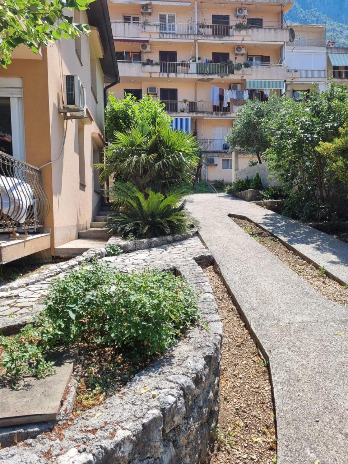 Apartments Luka Kotor Buitenkant foto