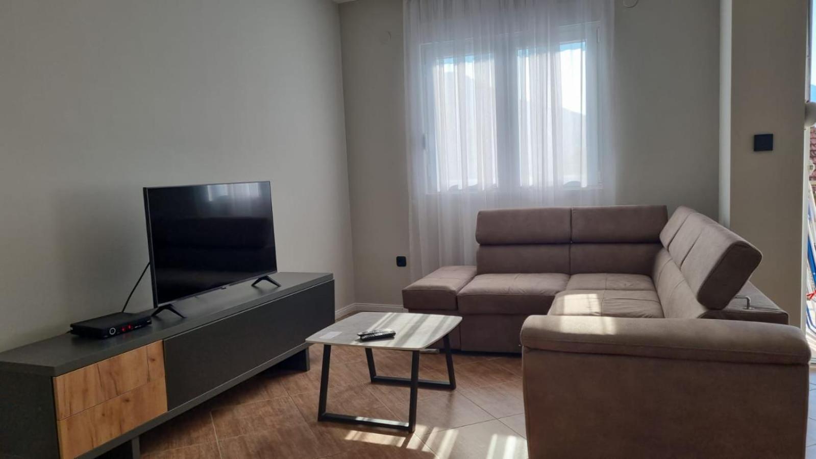 Apartments Luka Kotor Buitenkant foto